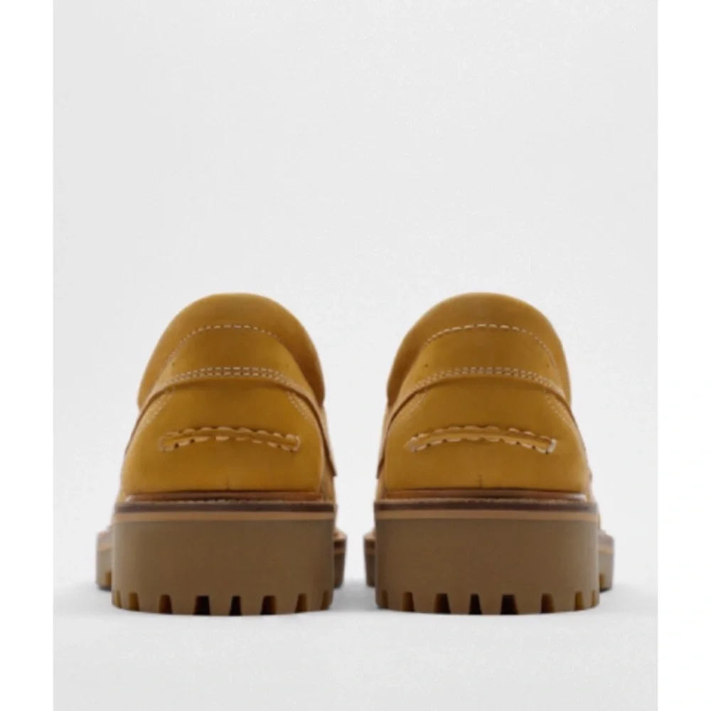 Zara LACED LEATHER BOAT SHOES  Beige Size 8 - Picture 2 of 11